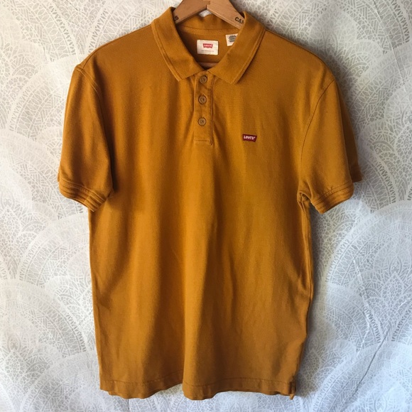 levis mustard t shirt